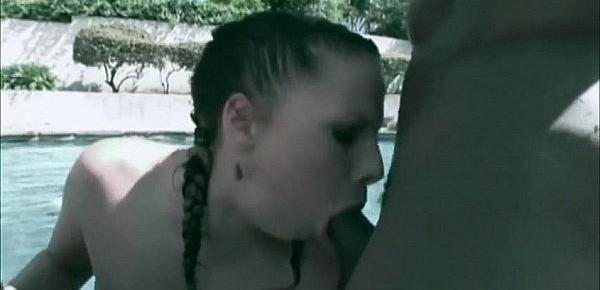  Ebony White Michels Suck And Fuck In a Pool - 101LIVECAM.COM